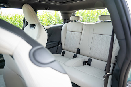 Editorial 2025 mini cooper s 3 door td jw 240903 25