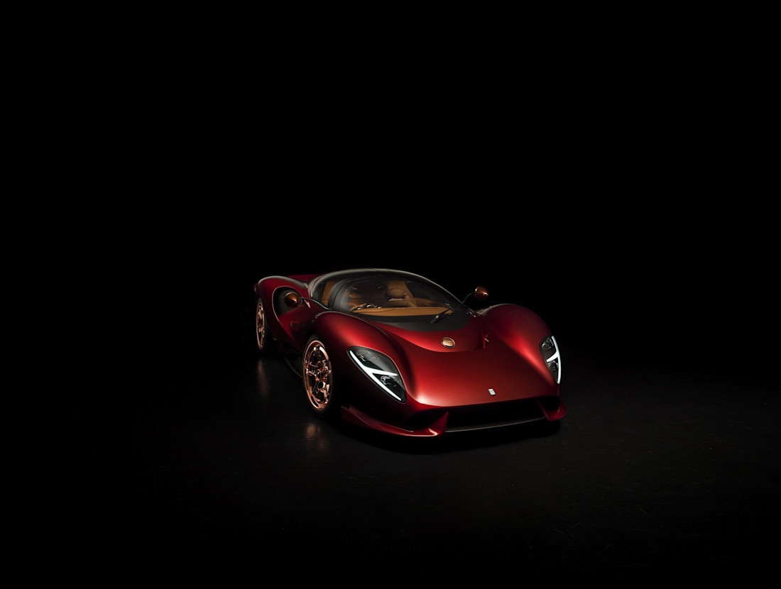2da06b46-de-tomaso-p72-06.jpg