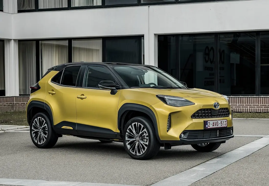 toyota-yaris-cross-side toyota-yaris-cross-side