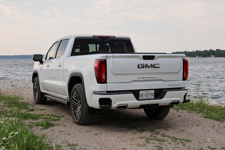 Editorial 2022 gmc sierra denali ultimate 08 jm