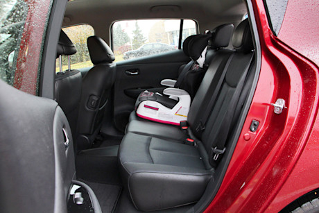 Editorial 2015 nissan leaf jy 14 4257