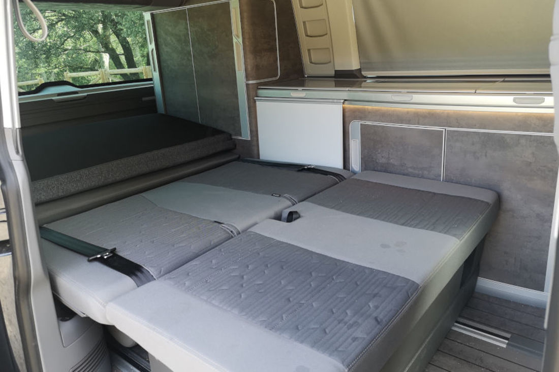 Volkswagen-california-ocean-2023-autoscout24 (12).jpg