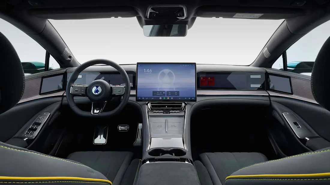 denza-z9gt-2026-cockpit