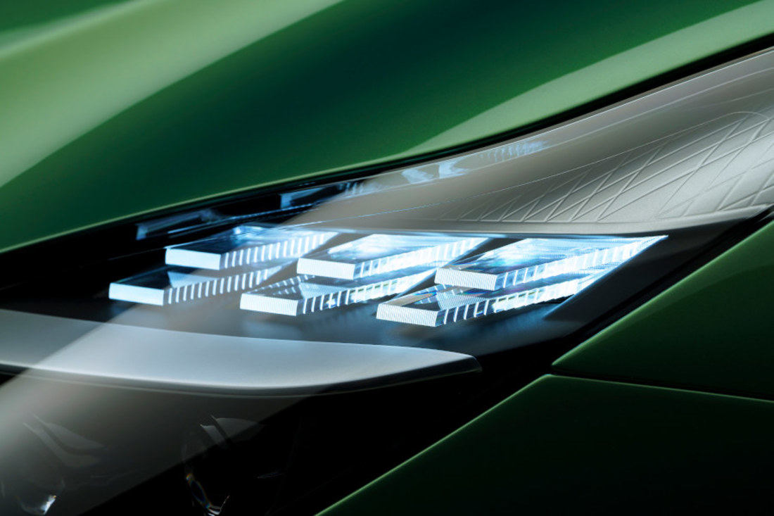 Nuevo-Aston-Martin-DB12-2023 (17).jpg