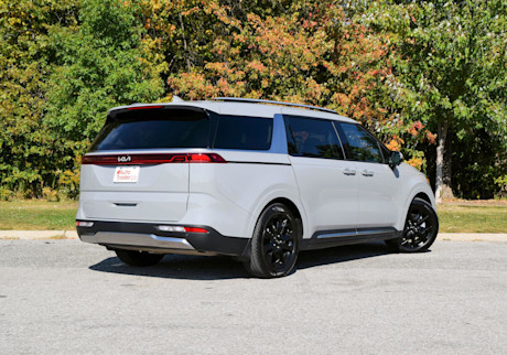 Editorial 2024 kia carnival sx td 240216 06 sha
