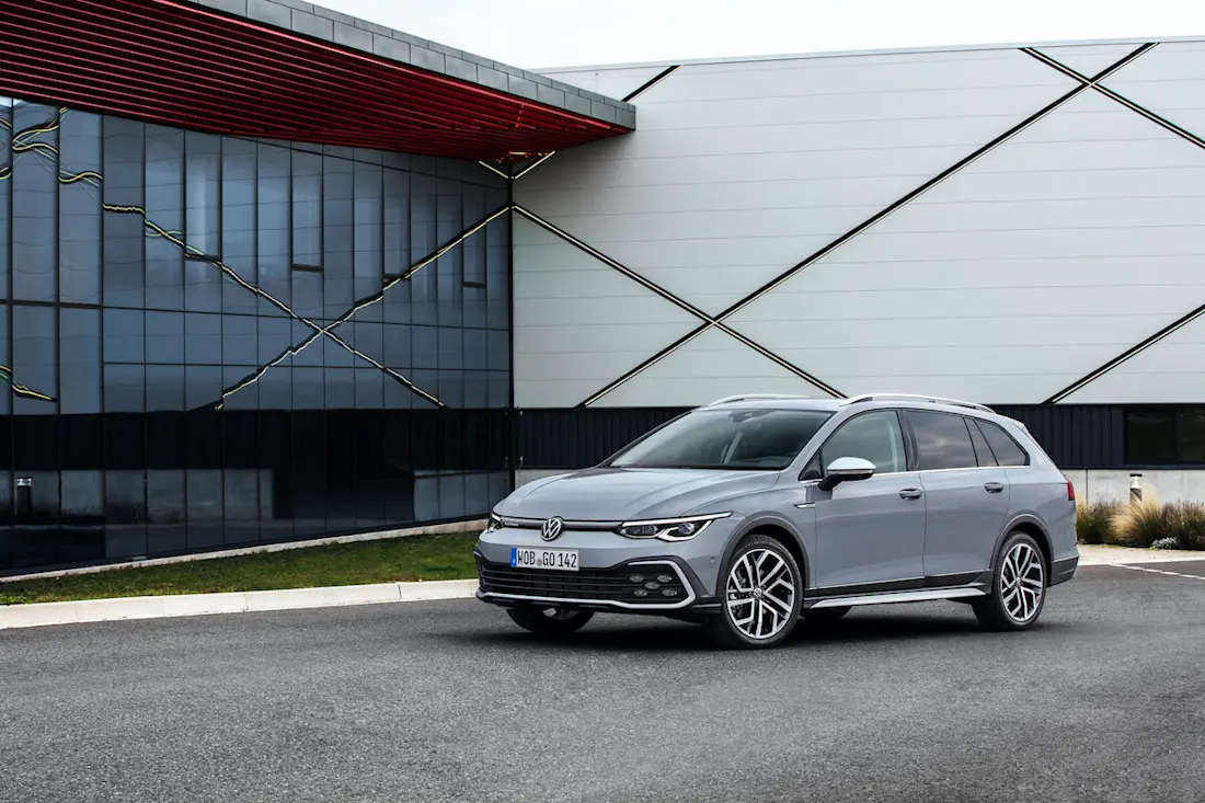 AS24 VW Golf Alltrack 2021 statisch voor