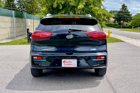Editorial 2021 kia niro ev sx touring 08 ct