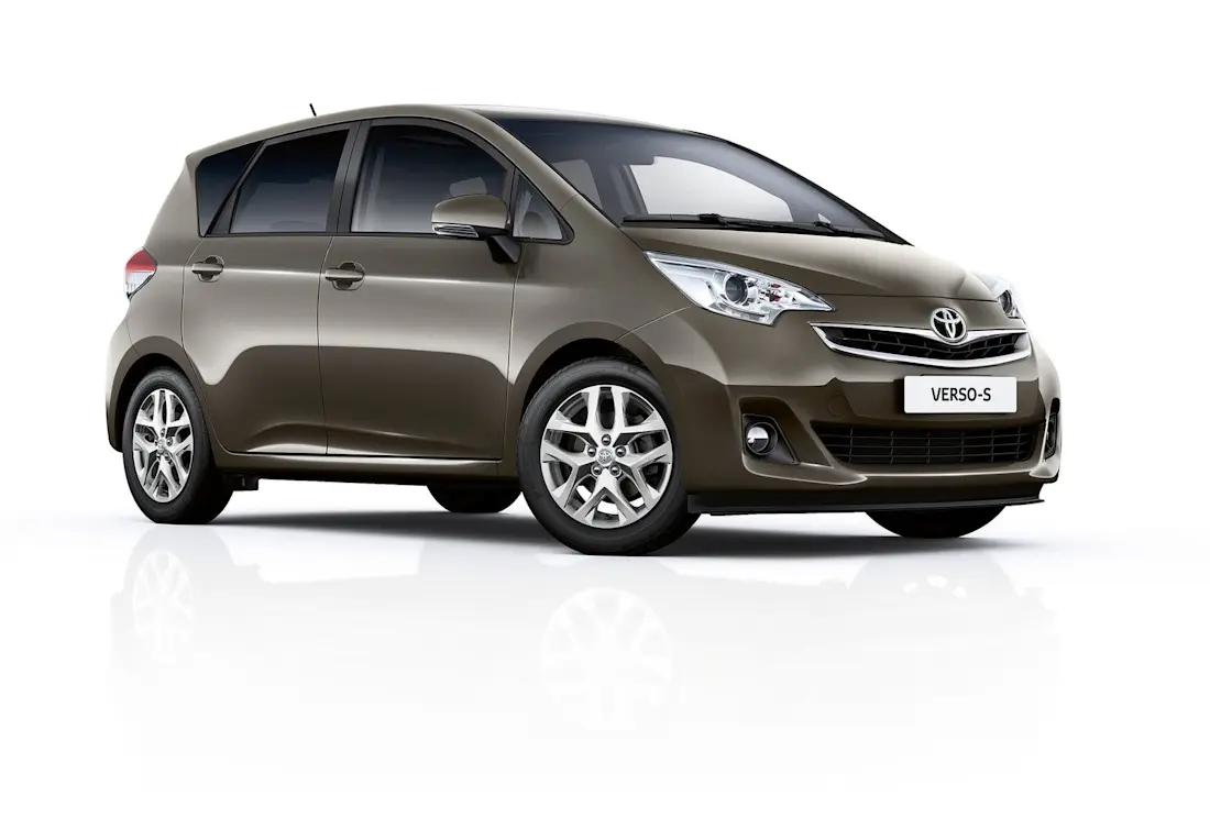 toyota-verso-s-front