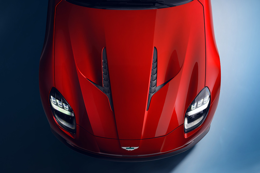 Aston Martin Vanquish (6).jpg