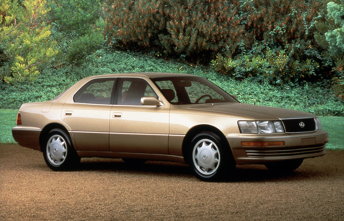 Lexus LS400.jpeg