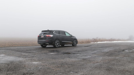 Editorial 2022 buick enclave essence 03 jw