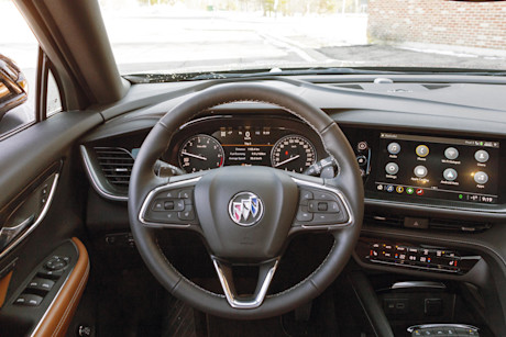 Editorial 2021 buick envision awd essence sport touring 20 ew