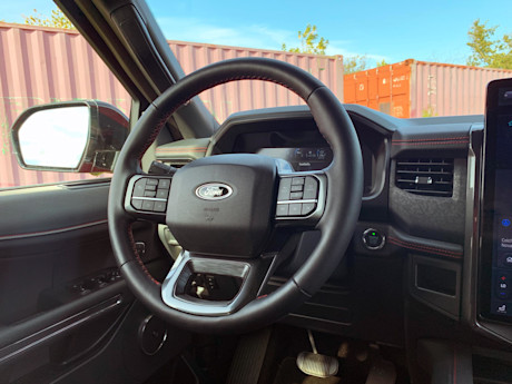 Editorial 2022 ford expedition limited stealth edition 21 mg