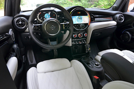 Mini Cooper S 5 portes 2022 : essai routier Body Image