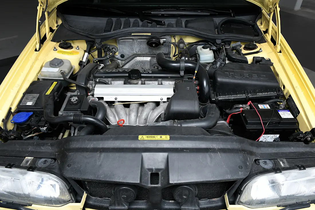 Volvo 850 T5R Engine Volvo 850 T5R Engine