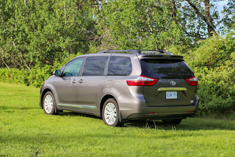 Editorial 2016 toyota sienna 06 ts