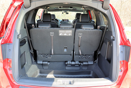 Editorial 2025 honda odyssey review interior cargo 1