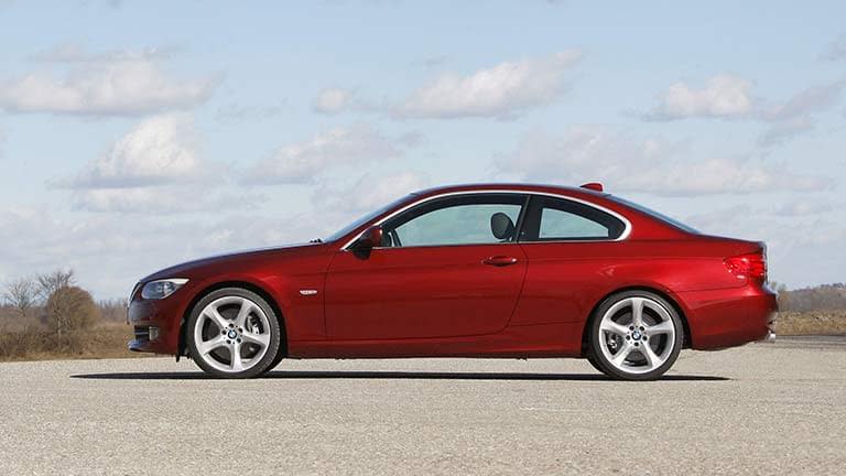 BMW 318 vedere din lateral