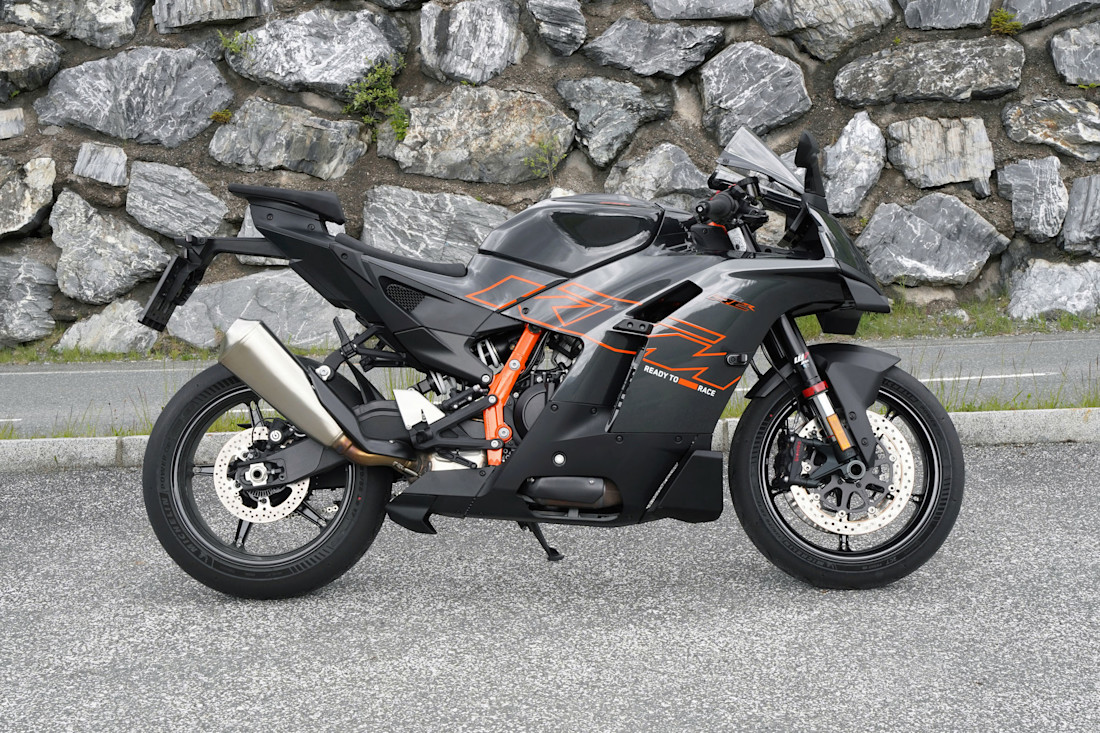 KTM 990-rc-r-2026_Seite