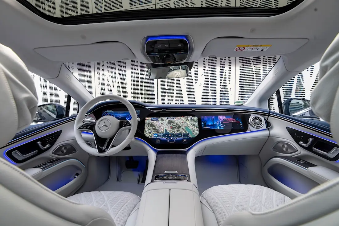 Mercedes EQS 450+ (2022) dashboard