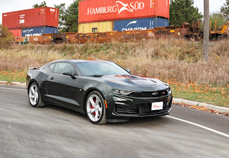 Editorial 2020 chevrolet camaro 2ss coupe 03 jm