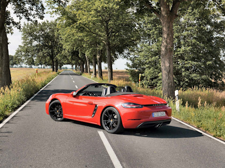 Editorial 01 bh 2017 porsche 718 boxster