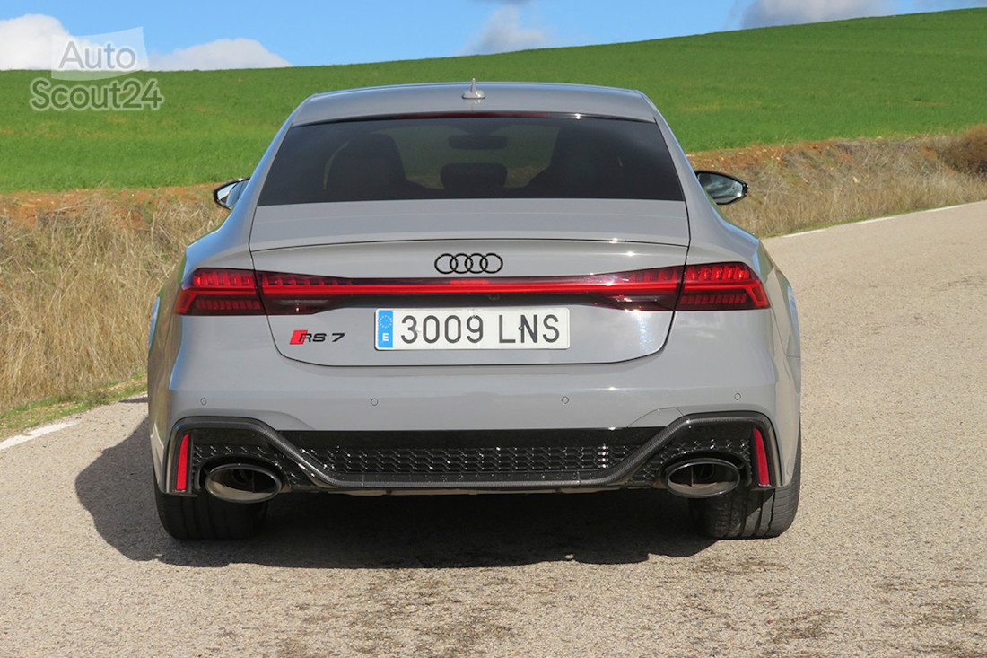 9_audi rs7 sportback.JPG