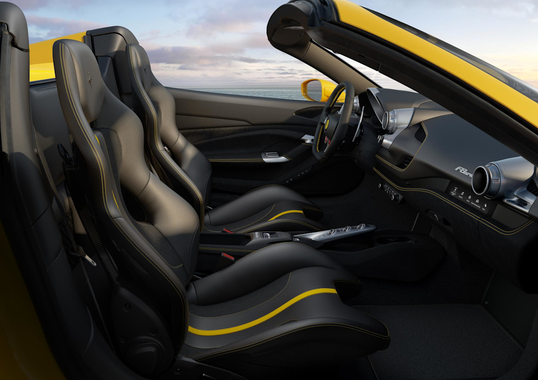 Ferrari F8 Spider_08.jpg