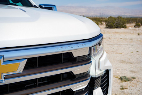 Editorial 2022 chevrolet silverado high country 05 di