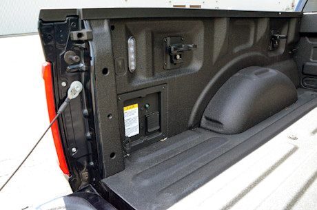 Ford F-150 4x4 Platinum 2021 : essai routier Body Image