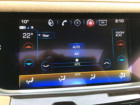 Editorial 2018 cadillac xt5 awd platinum 25 db