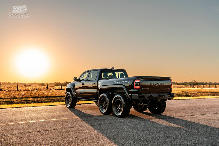 Hennessey-Mammoth-1000-6x6-TRX-005.jpg