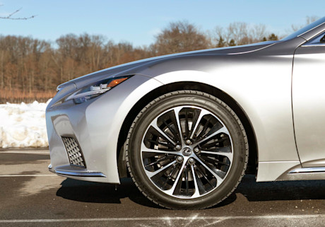 Editorial 2021 lexus ls 500 awd 05 jw