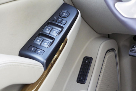 Editorial 2015 gmc yukon xl denali 4wd jy 38