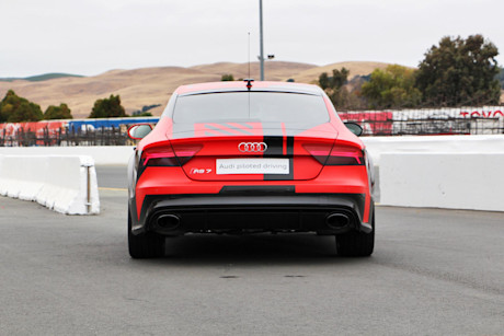 Editorial 25 jy audi piloted driving robby