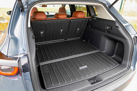 Editorial 2023 mazda cx 50 meridian 10 jw