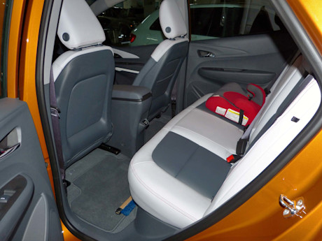 Editorial 2017 chevrolet bolt ev premier 12 jb