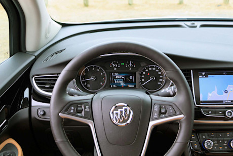 Editorial 2017 buick encore awd premium 22 ew