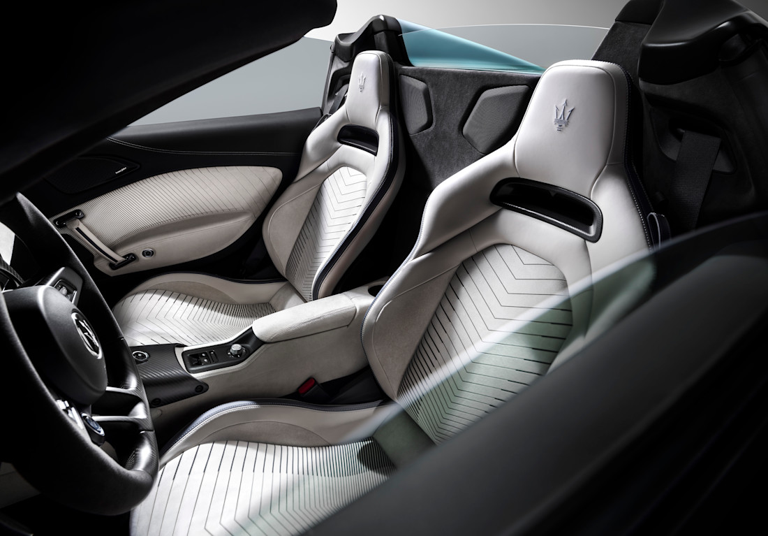 Maserati MC20