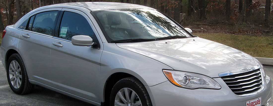 3FnZkXsD6YjgWsur1SQKSo-92df083abb89be6f236de357fcafa4e0-chrysler-200-l-02-1100