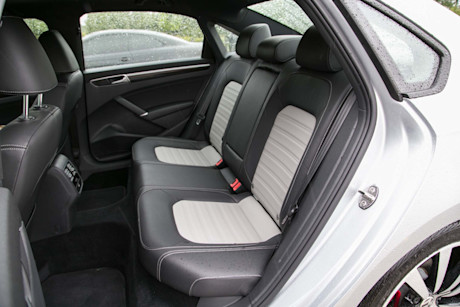 Editorial 2018 volkswagen passat gt 06 jw