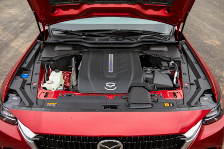 Editorial 2024 mazda cx 90 phev gs l td 240229 17 jk