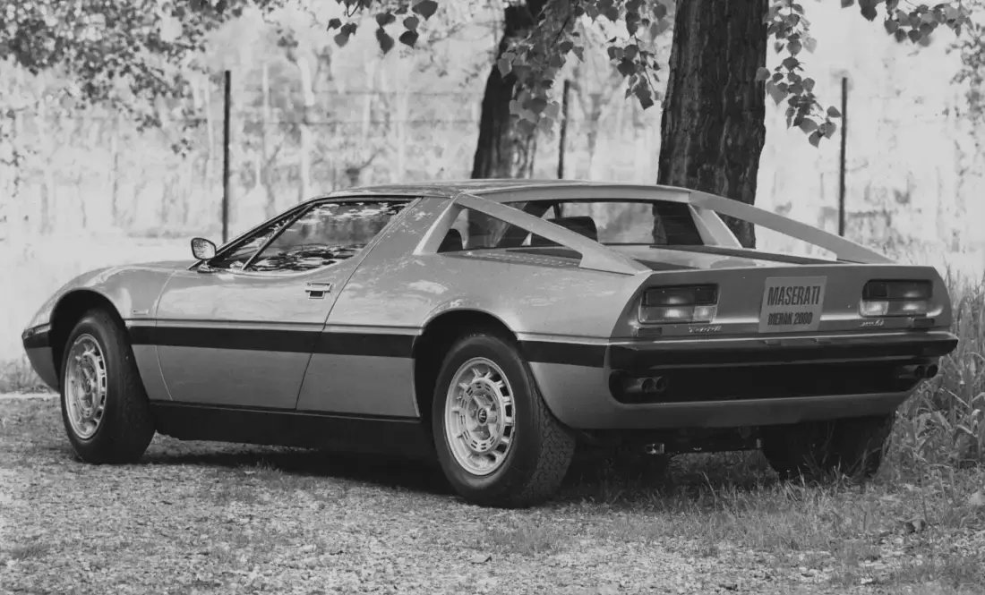 c4BXD2q5PFbgLMRZ8B5uO-8943e989caa7e8a406f4167291283fee-maserati-merak-back-1100