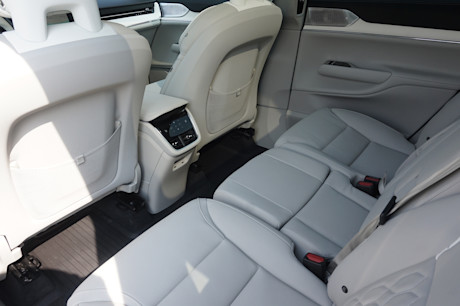 2025 Volvo EX90 Review + Video Body Image
