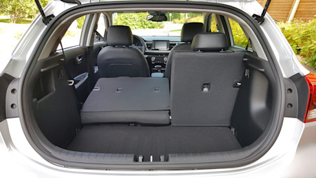 Editorial 2018 kia rio 5 door 40 nd