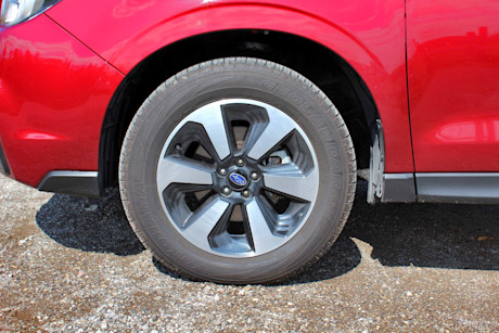 Editorial 2017 subaru forester 25i touring tech 07 pb
