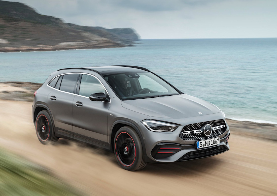 Mercedes-Benz GLA 180 tweede generatie voorkant