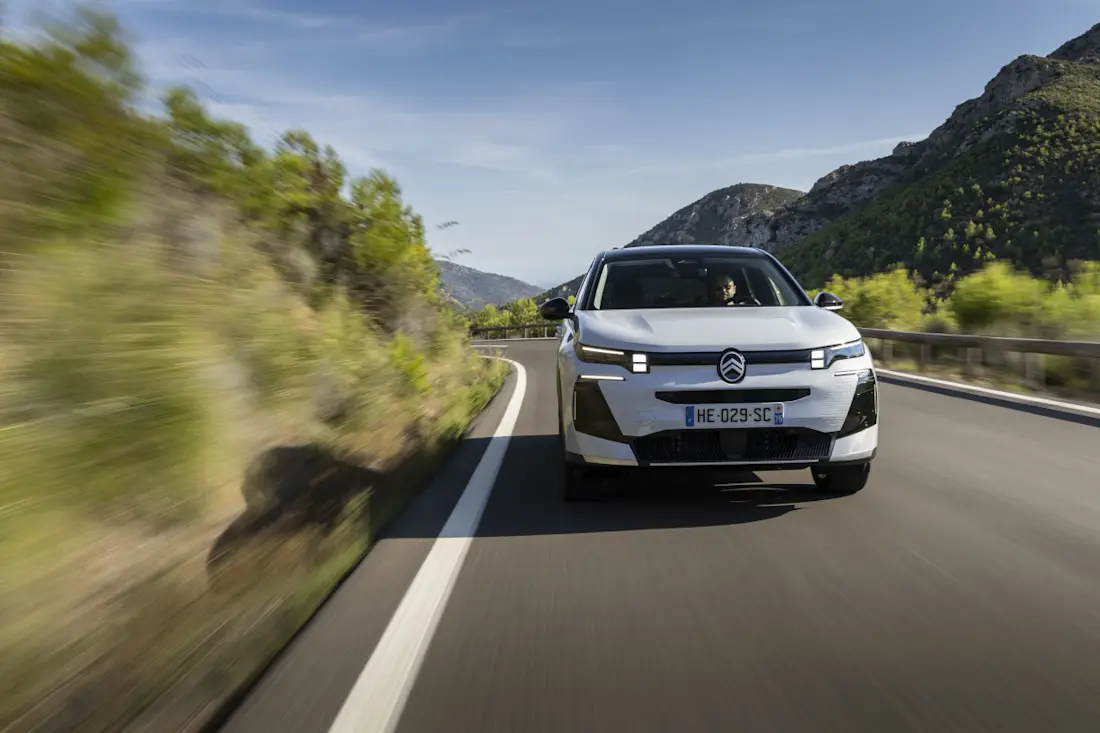 C5-Aircross-PHEV-004