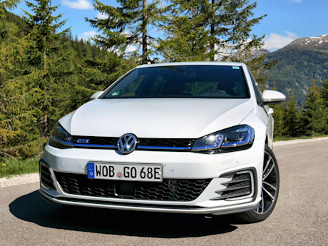 Editorial 2018 volkswagen golf gte 02 bh