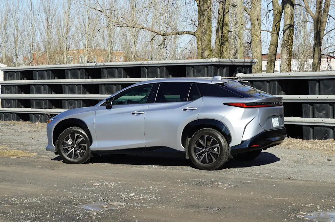 2026-Lexus-RZ350e (1)